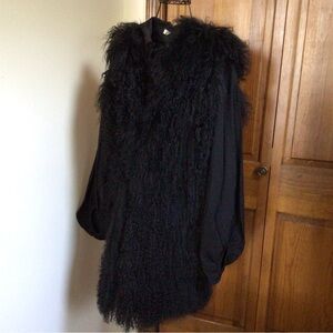 Browns of London black shearling vest, Mediun